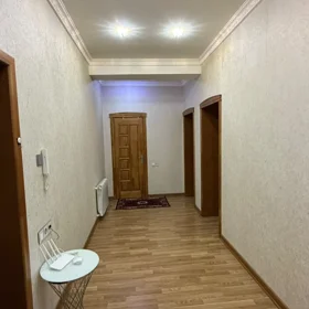 In Baku 100.0 m² apartment is for rent - Image 10