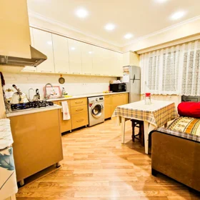 In Baku 110.0 m² apartment is for rent - Image 10