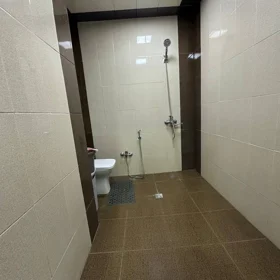 In Baku 115.0 m² apartment is for rent - Image 10