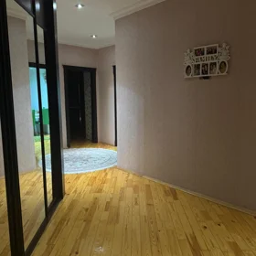 In Baku 110.0 m² apartment is for sale - Image 2