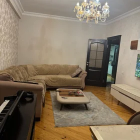 In Baku 110.0 m² apartment is for sale - Image 3