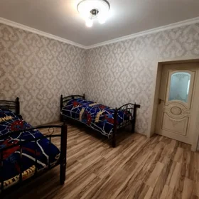 In Baku 90.0 m² apartment is for rent - Image 2