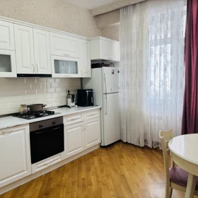 In Baku 101.0 m² apartment is for sale - Image 5
