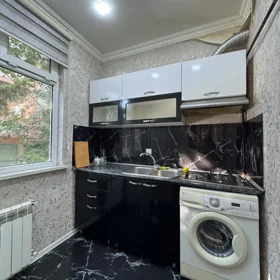 In Baku 65.0 m² apartment is for rent - Image 6