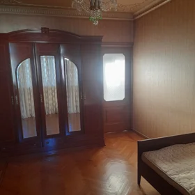 In Baku 80.0 m² apartment is for rent - Image 8