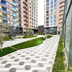 In Baku 197.0 m² apartment is for sale - Image 4