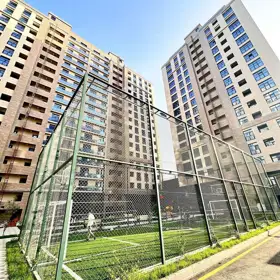 In Baku 197.0 m² apartment is for sale - Image 9