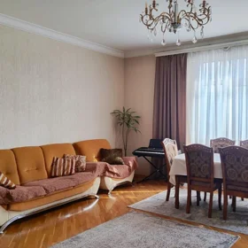 In Baku 143.0 m² apartment is for rent - Image 8