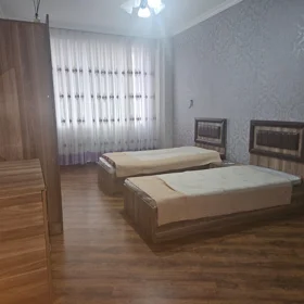 In Baku 135.0 m² apartment is for rent - Image 4