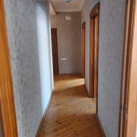 In Baku 90.0 m² apartment is for rent - Image 8