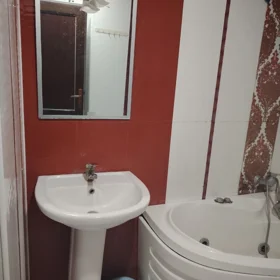 In Baku 70.0 m² apartment is for sale - Image 7