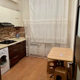 In Khirdalan 65.0 m² apartment is for rent - Image 9