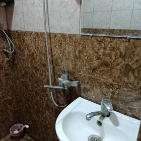 In Sumgayit 80.0 m² house with 3.0 rooms is for rent - Image 2