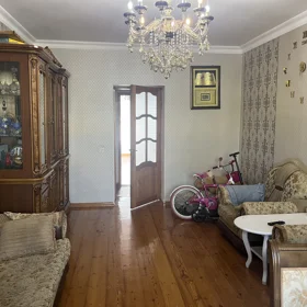 In Suraxanı rayonu 75.0 m² apartment is for sale - Image 2