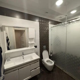 In Baku 130.0 m² apartment is for rent - Image 9