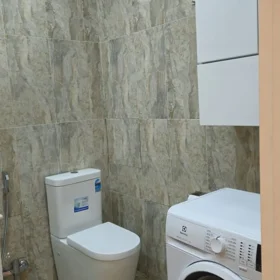 In Baku 110.0 m² apartment is for rent - Image 8
