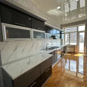 In Baku 150.0 m² apartment is for sale - Image 6