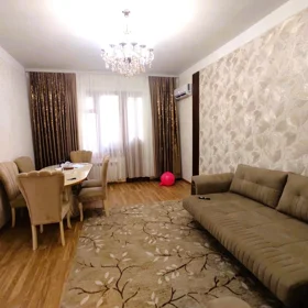 In Baku 91.0 m² apartment is for sale - Image 3