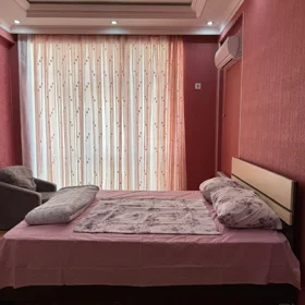 In Baku 130.0 m² apartment is for rent - Image 2