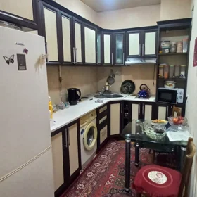 In Baku 80.0 m² apartment is for sale - Image 8