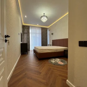 In Baku 90.0 m² apartment is for rent - Image 6