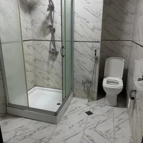 In Baku 65.0 m² apartment is for rent - Image 8