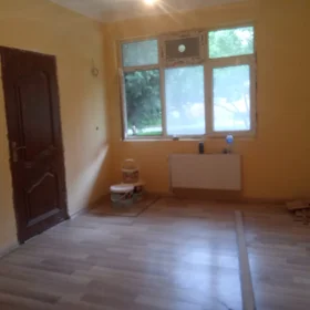 In Baku 100.0 m² apartment is for sale - Image 2