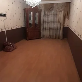 In Baku 70.0 m² apartment is for rent - Image 3