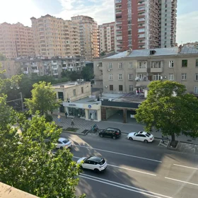 In Baku 70.0 m² apartment is for rent