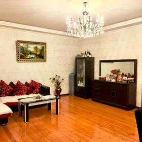 In Baku 100.0 m² house with 4.0 rooms is for sale - Image 4