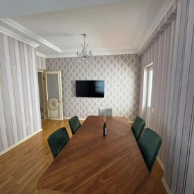 In Baku 98.0 m² apartment is for rent - Image 3