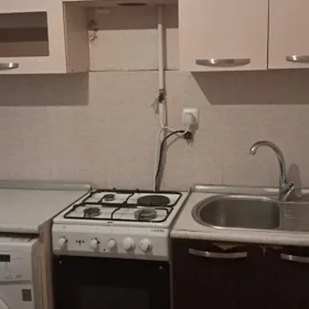 In Baku 80.0 m² apartment is for rent - Image 2