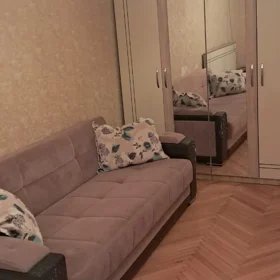 In Baku 80.0 m² apartment is for rent - Image 3