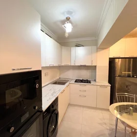 In Baku 60.0 m² apartment is for rent - Image 6
