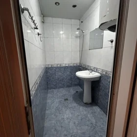 Baku-da 90.0 m2 mənzil kirayə verilir - Şəkil 2