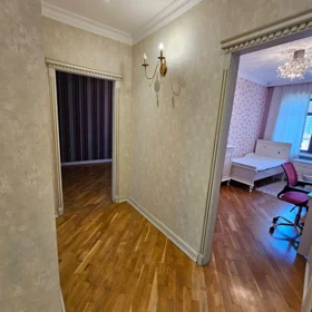 In Baku 190.0 m² apartment is for rent - Image 6