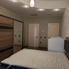 In Baku 212.0 m² apartment is for rent - Image 5