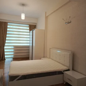 In Baku 212.0 m² apartment is for rent - Image 8