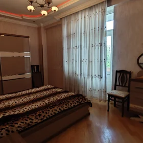 In Baku 146.0 m² apartment is for rent - Image 4