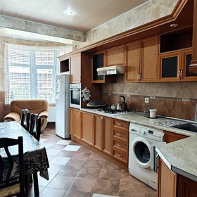 In Baku 146.0 m² apartment is for rent - Image 8