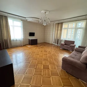 In Baku 105.0 m² apartment is for rent - Image 8