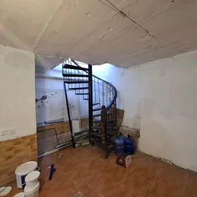 In Baku 90.0 m² commercial is for sale - Image 9