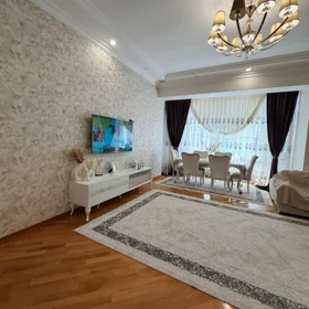 In Baku 150.0 m² apartment is for sale - Image 3