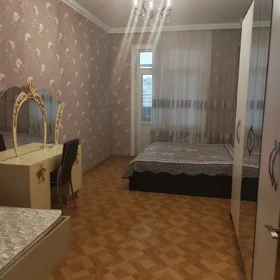 In Baku 120.0 m² apartment is for rent - Image 3
