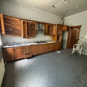In Baku 500.0 m² house with 8.0 rooms is for rent - Image 7