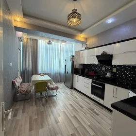 In Baku 120.0 m² apartment is for sale - Image 8