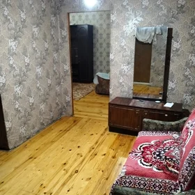 In Baku 80.0 m² apartment is for rent - Image 3