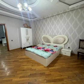 In Baku 120.0 m² apartment is for sale - Image 10