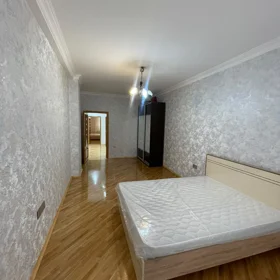 In Baku 125.0 m² apartment is for rent - Image 3