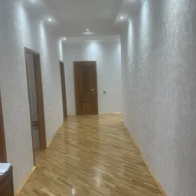 In Baku 125.0 m² apartment is for rent - Image 9